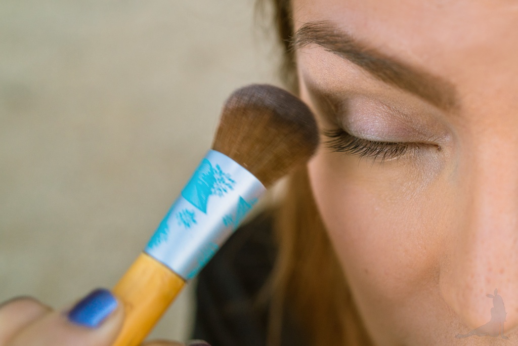 eco-tools-make-up-brush-set-holiday-2015-beauty-blogger 18