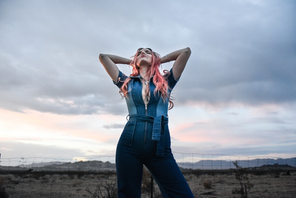 stoned-immaculate-denim-jumpsuit-vintage-70s-fashion-blogger-joshua-tree-overtone-color-conditioner-rose-gold-ombre-hair-extensions-boho-bunnie 35